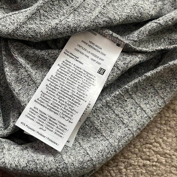 “Vero Moda: Ribbed Sweatshirt size small” - Picture 6 of 7